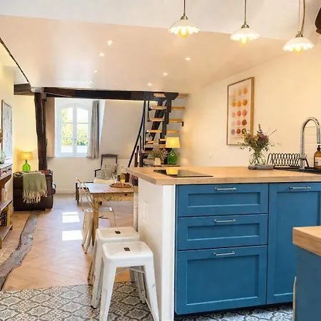 Signature Bois Et Cuir - D Exception Apartment Angers