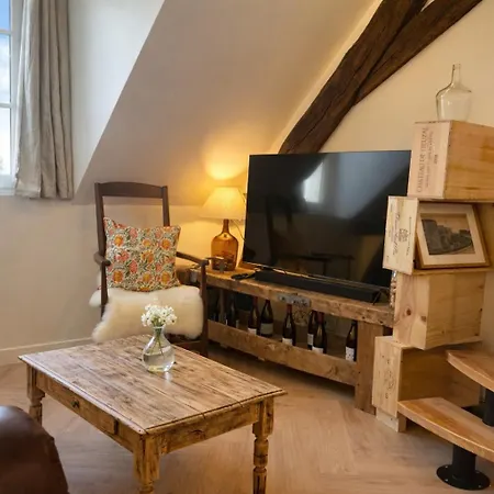 Apartment Signature Bois Et Cuir - D Exception Angers